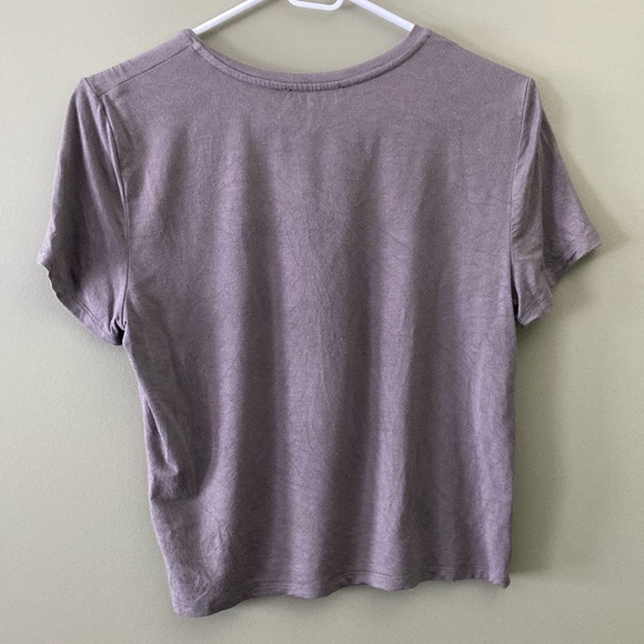 Babaton Grayish/Green T-Shirt - Picture 4 of 6